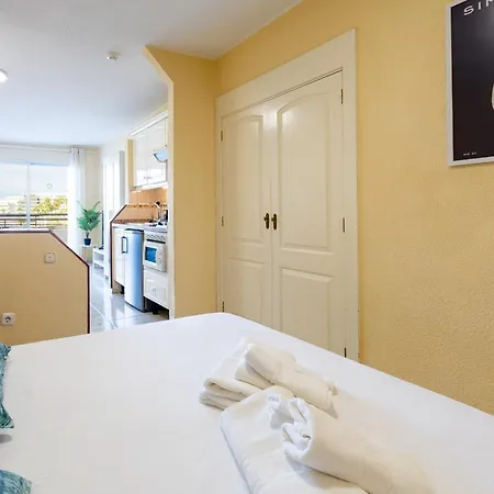 Great Location Studio 41 Apartment